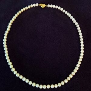 Vintage Authentic Cultured Pearl Necklace